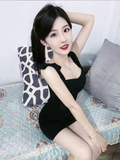 朝阳身材火辣小妹，年龄小皮肤嫩身材棒