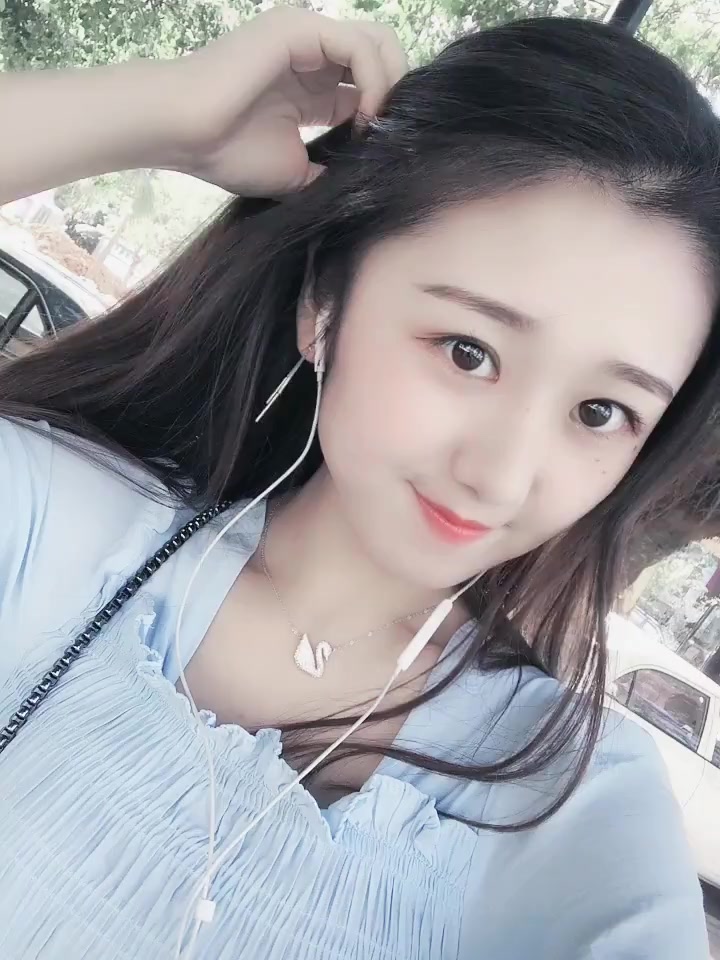 朝阳清纯可爱的妹子