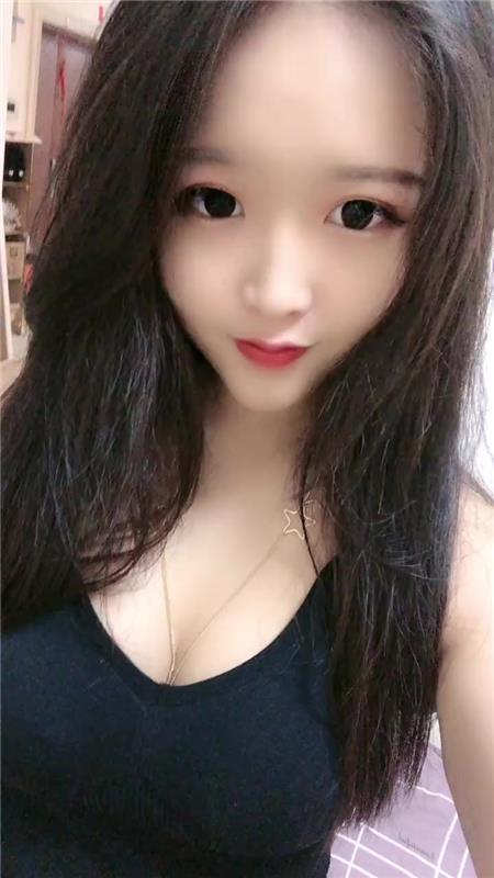 南方兼职小Saob，胸大三点粉，皮肤嫩